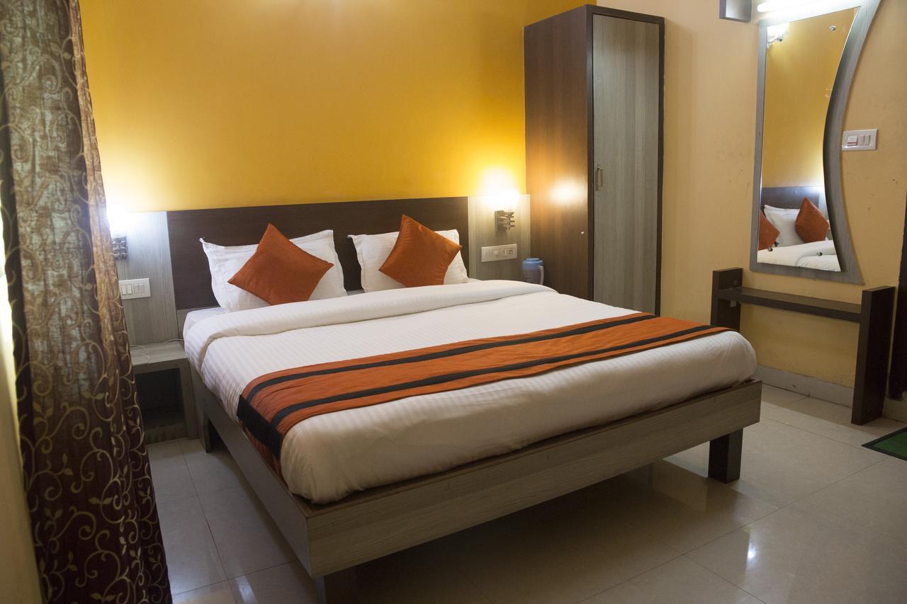 Hotel Oyo 7680 Park Lagoon Puri Exterior foto